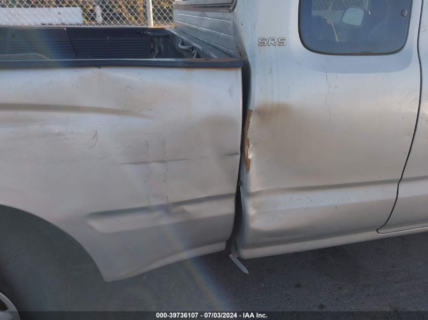 2000 Toyota Tacoma Xtracab VIN: 4TAVL52N1YZ576590 Lot: 39736107