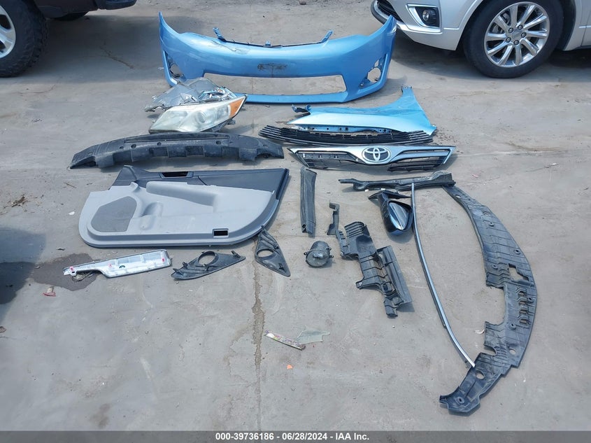 2014 Toyota Camry Le VIN: 4T4BF1FK5ER347587 Lot: 39736186