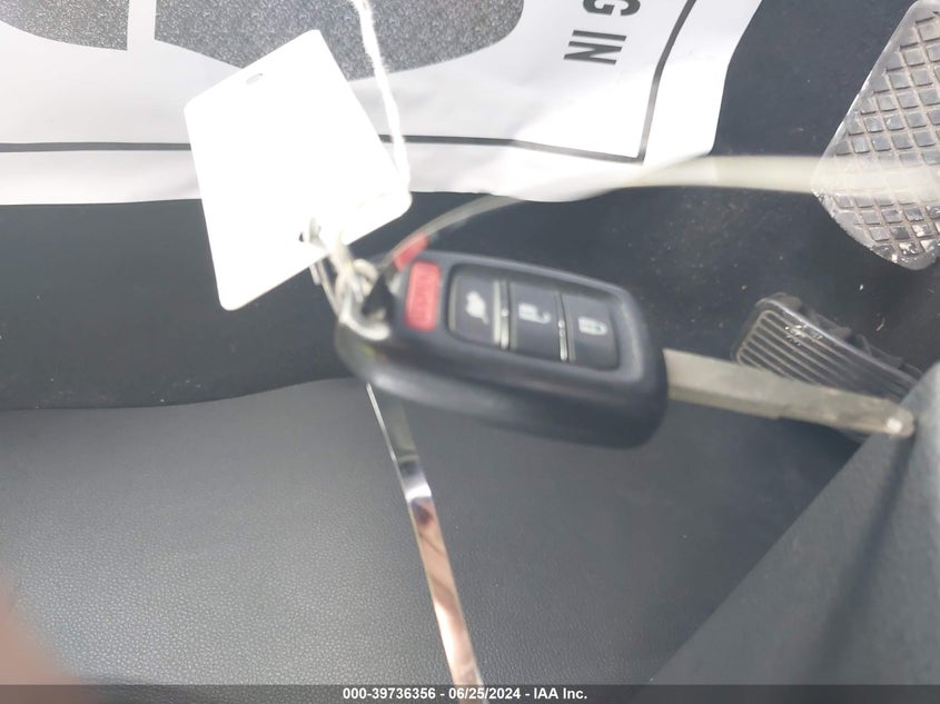 VIN 7FARW5H32HE007101 2017 HONDA CR-V LX