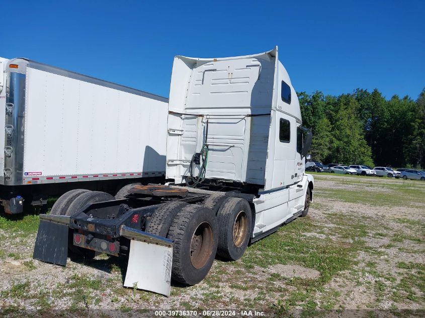 4V4NC9EHOFN908393 2015 Volvo Vnl