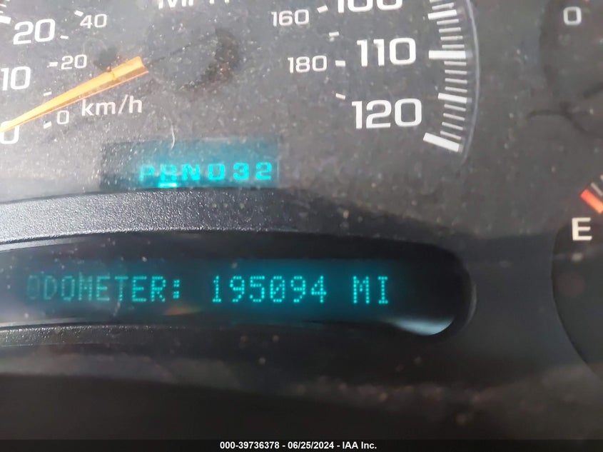 2004 Chevrolet Silverado 1500 C1500 VIN: 2GCEC19V941120133 Lot: 39736378