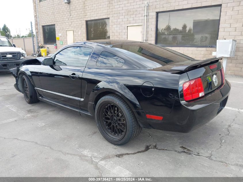 2005 Ford Mustang V6 Deluxe/V6 Premium VIN: 1ZVFT80N655152478 Lot: 39736421