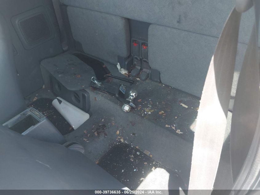 2000 Toyota Tacoma Base V6 VIN: 4TAWN72N5YZ658686 Lot: 39736635