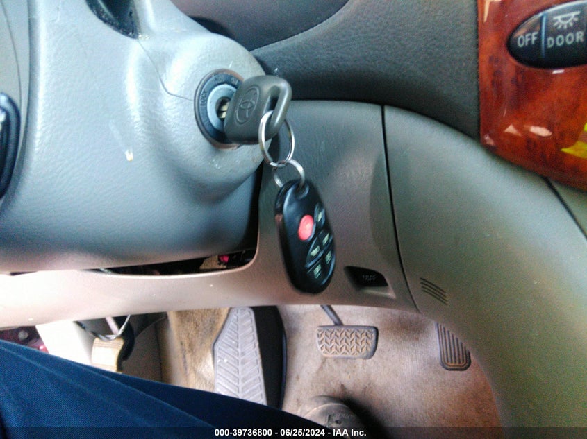 2010 Toyota Sienna Xle VIN: 5TDYK4CC4AS329938 Lot: 39736800