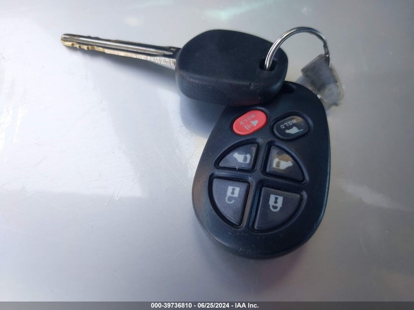 2016 TOYOTA SIENNA SE - 5TDXK3DC0GS713647