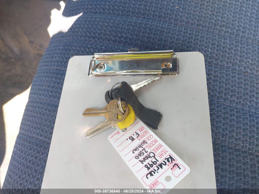 1998 Chevrolet Gmt-400 K2500 VIN: 1GCGK29R4WE159475 Lot: 39736840