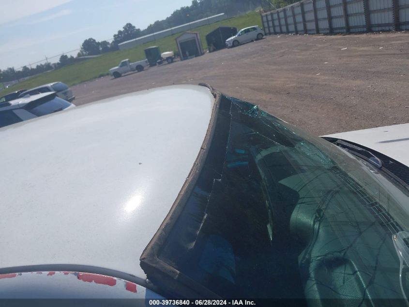 1998 Chevrolet Gmt-400 K2500 VIN: 1GCGK29R4WE159475 Lot: 39736840