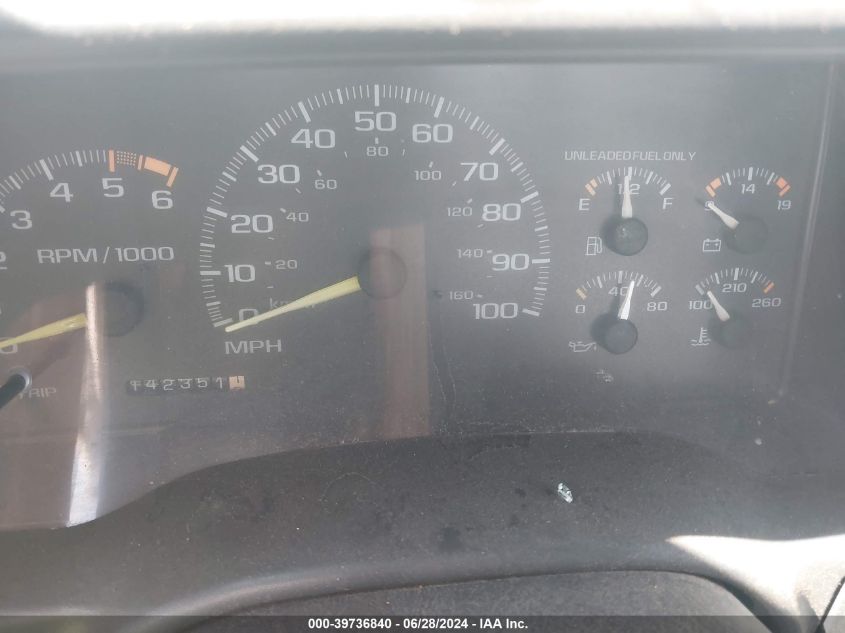 1998 Chevrolet Gmt-400 K2500 VIN: 1GCGK29R4WE159475 Lot: 39736840