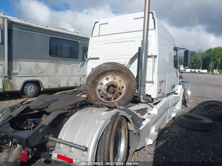 2013 Volvo Vn Vnl VIN: 4V4N19EH6DN147233 Lot: 39736922