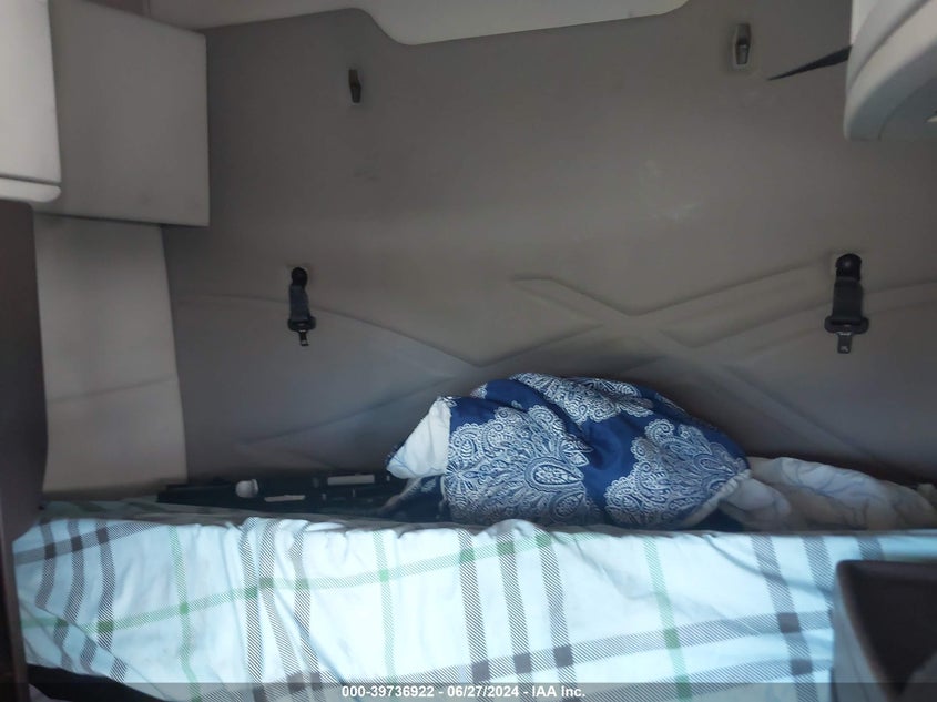 2013 Volvo Vn Vnl VIN: 4V4N19EH6DN147233 Lot: 39736922