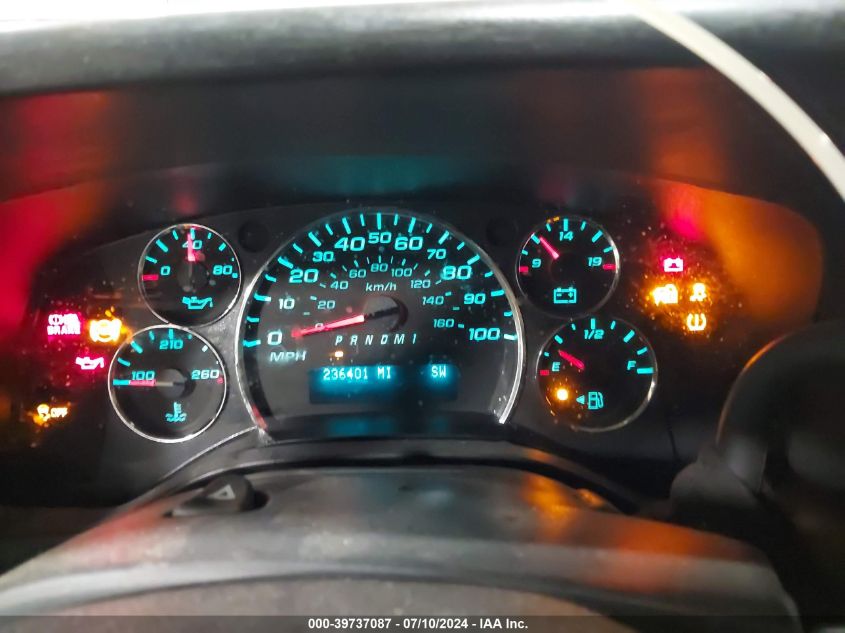 2017 Chevrolet Express 2500 Work Van VIN: 1GCWGBFF1H1108498 Lot: 39737087