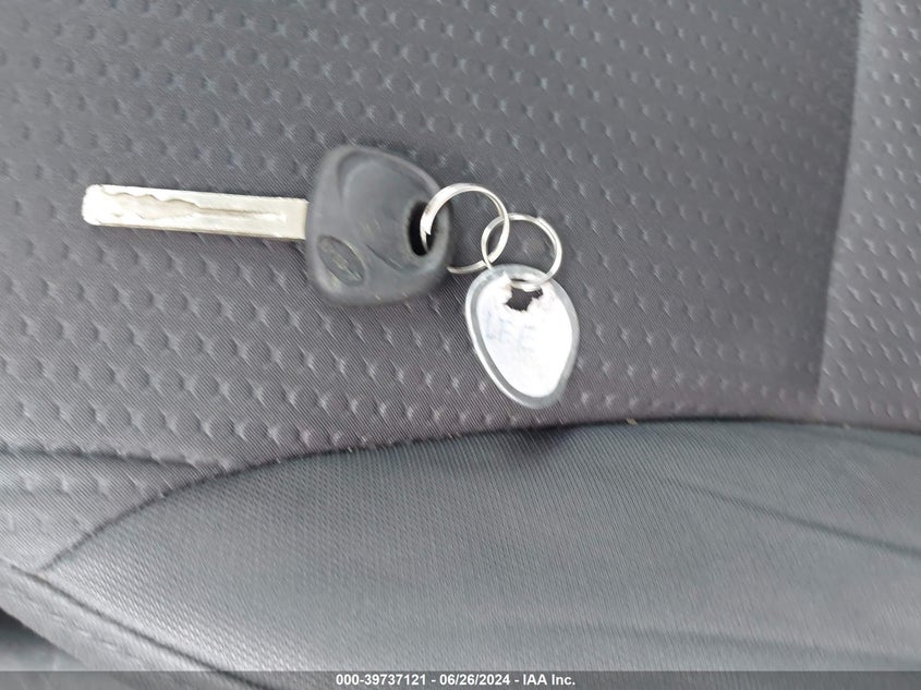 2011 Kia Sorento Lx VIN: 5XYKTDA18BG093362 Lot: 39737121