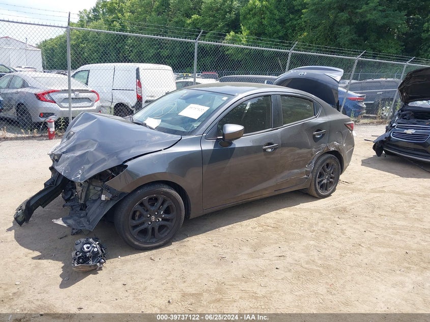 2016 Scion Ia VIN: 3MYDLBZV6GY121670 Lot: 39737122
