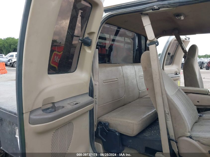 2001 Ford F-350 Lariat/Xl/Xlt VIN: 1FDWX37F21EC32732 Lot: 39737178