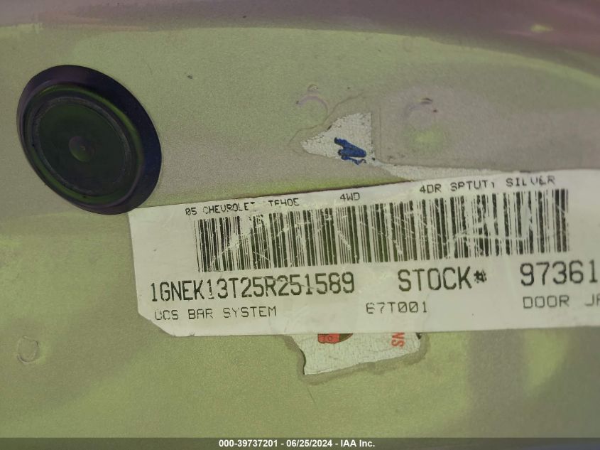 2005 Chevrolet Tahoe Ls VIN: 1GNEK13T25R251589 Lot: 39737201