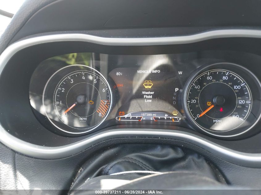 2015 Jeep Cherokee Trailhawk VIN: 1C4PJMBS5FW786109 Lot: 39737211