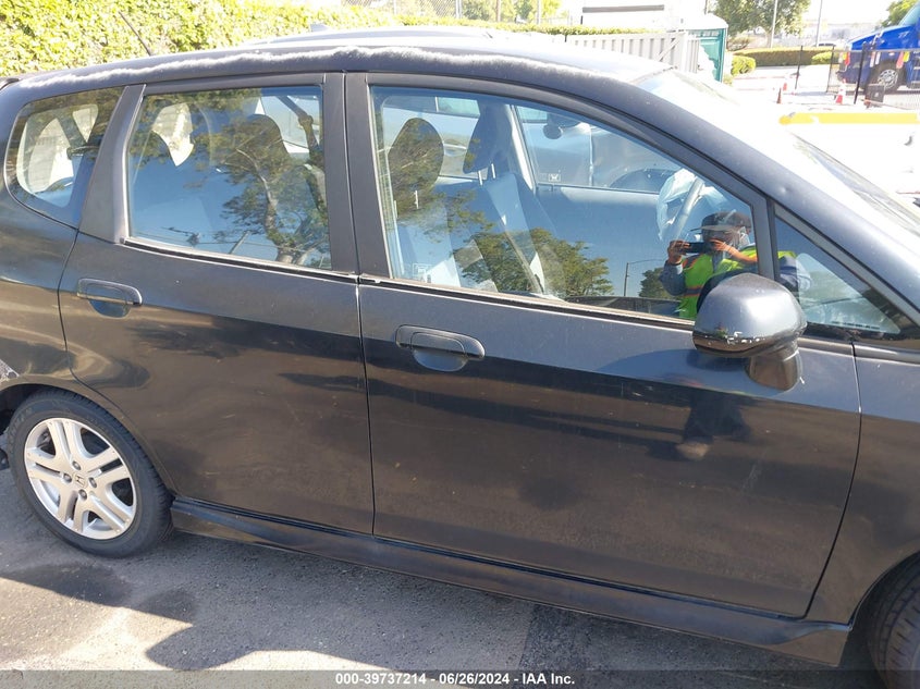 2008 Honda Fit Sport VIN: JHMGD38638S021503 Lot: 39737214