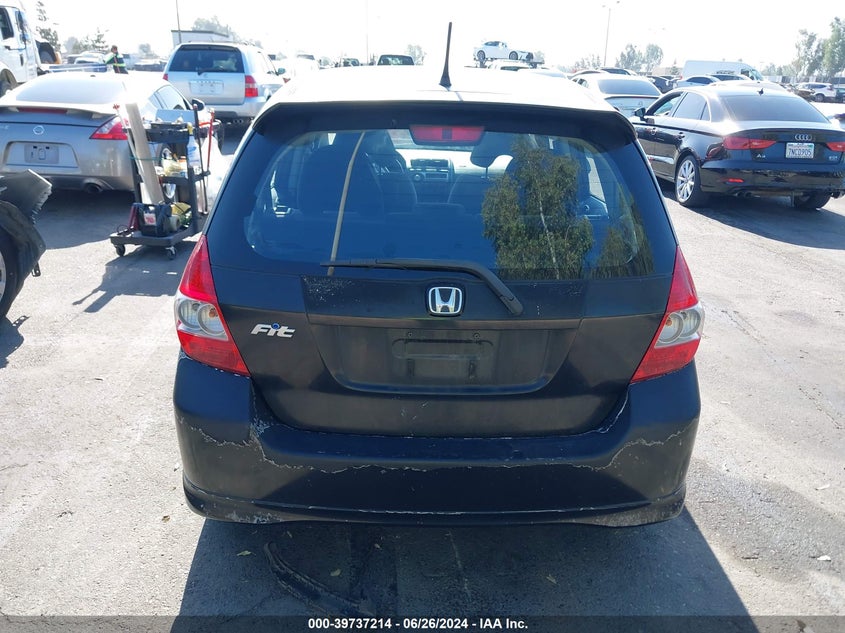 2008 Honda Fit Sport VIN: JHMGD38638S021503 Lot: 39737214