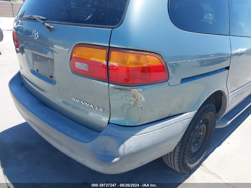 1999 Toyota Sienna Le VIN: 4T3ZF13C7XU107070 Lot: 39737247