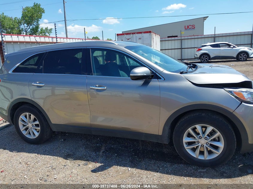 2017 Kia Sorento 3.3L Lx VIN: 5XYPG4A58HG207298 Lot: 39737408