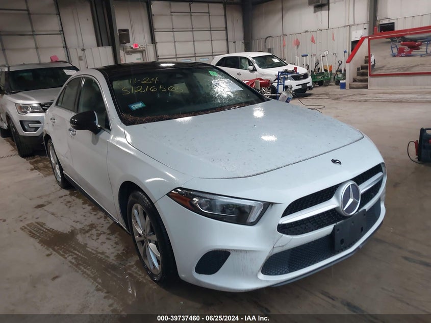 2019 Mercedes-Benz A-Class 220 VIN: WDD3G4EB3KW025846 Lot: 39737460
