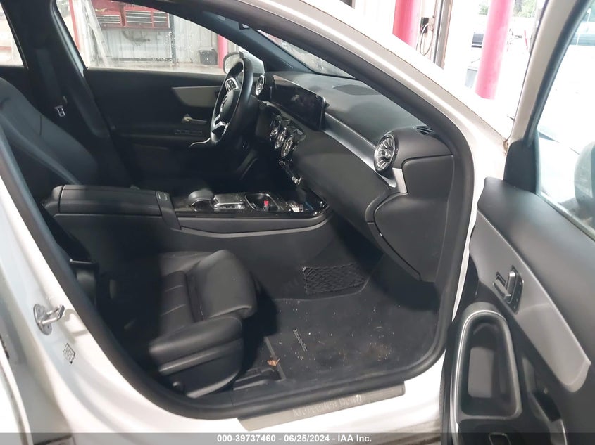 2019 Mercedes-Benz A-Class 220 VIN: WDD3G4EB3KW025846 Lot: 39737460