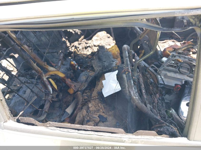 2011 Nissan Juke S VIN: JN8AF5MR5BT001322 Lot: 39737527