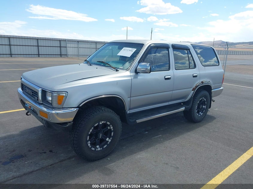 1990 Toyota 4Runner Vn39 Sr5 VIN: JT3VN39WXL0005800 Lot: 39737554