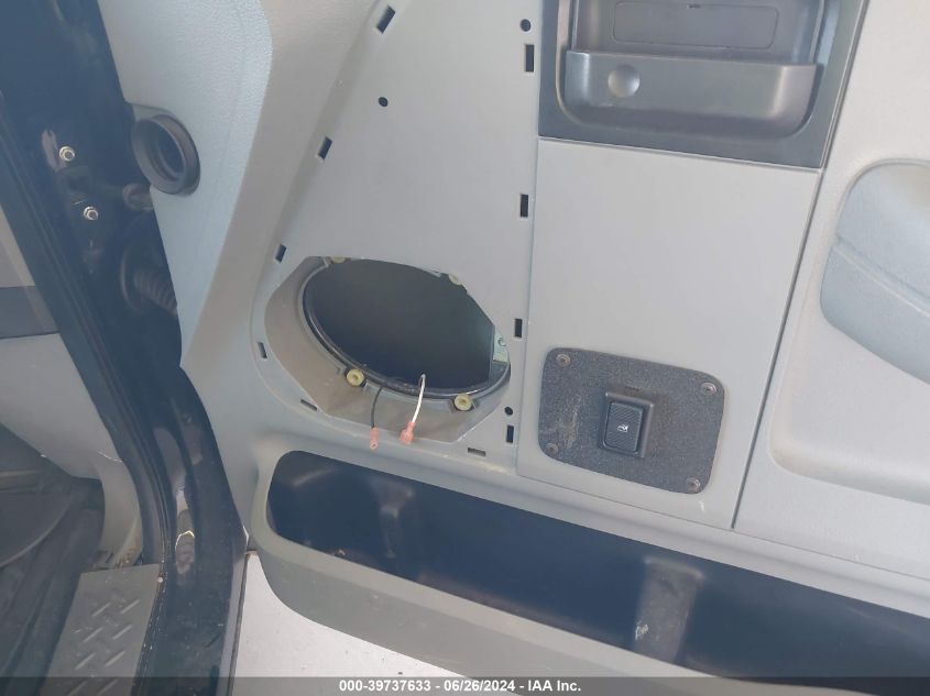 2005 Ford F-150 Stx/Xl/Xlt VIN: 1FTRX14WX5KB30421 Lot: 39737633