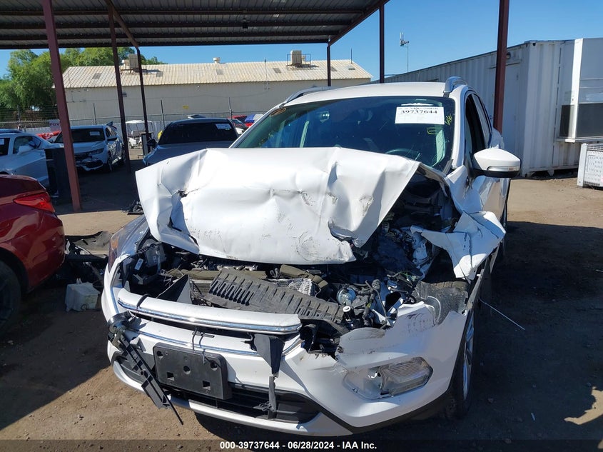 VIN 1FMCU0JD6HUD77354 2017 FORD ESCAPE TITANIUM