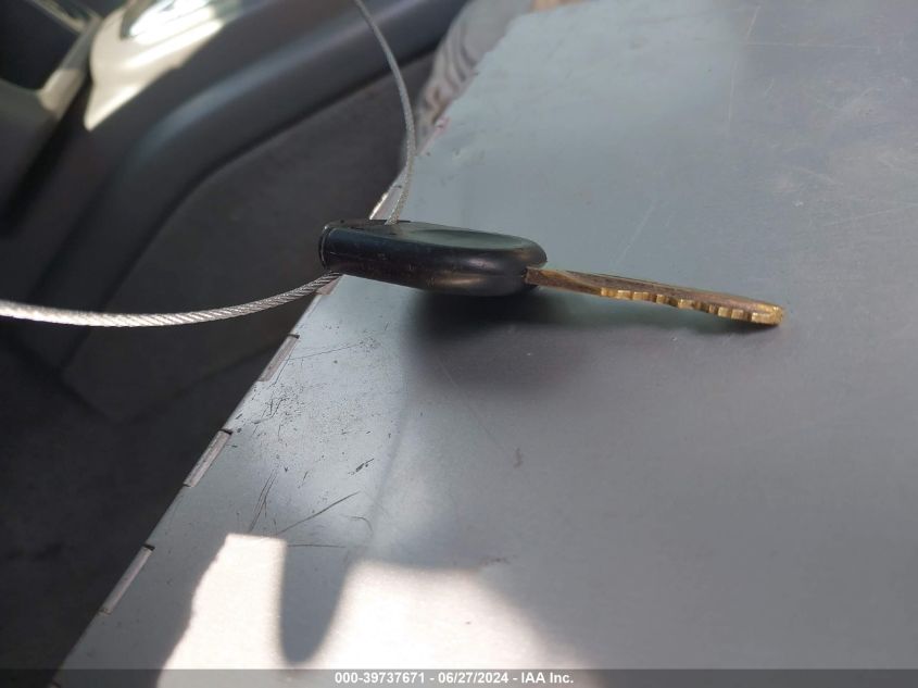 2003 Ford Crown Victoria Lx VIN: 2FAFP74W43X165736 Lot: 39737671