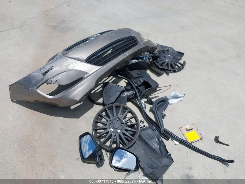 2013 Hyundai Accent Gls VIN: KMHCT4AE8DU561286 Lot: 39737673