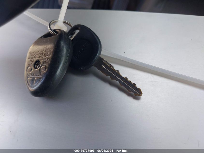 2005 GMC Yukon Sle VIN: 1GKEC13T25J198837 Lot: 39737696