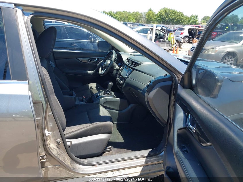 2017 NISSAN ROGUE SV - KNMAT2MT8HP582072