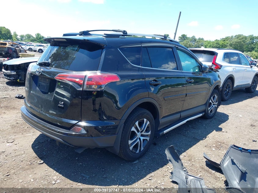VIN 2T3BFREV2JW783707 2018 TOYOTA RAV4 LE