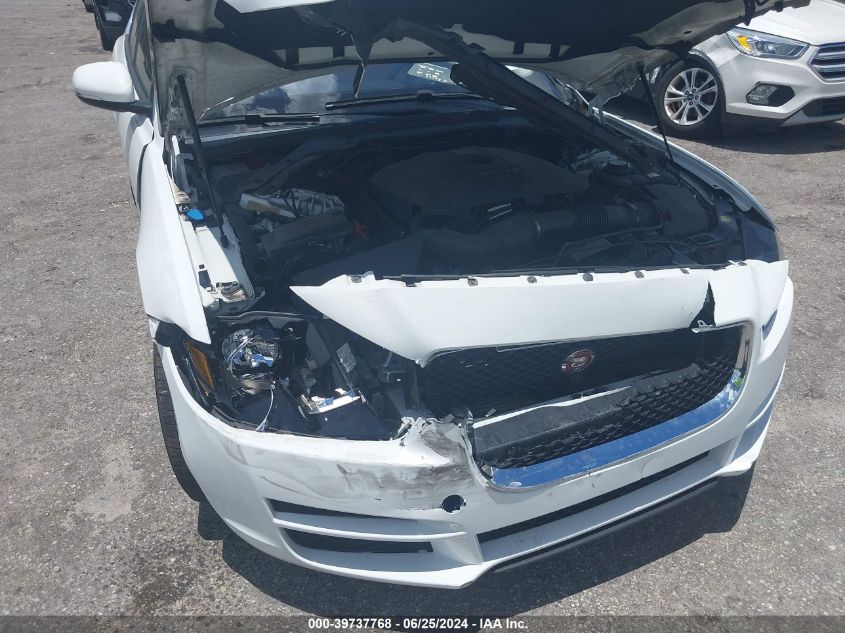 2017 Jaguar Xe 25T Premium VIN: SAJAD4BG2HA946912 Lot: 39737768