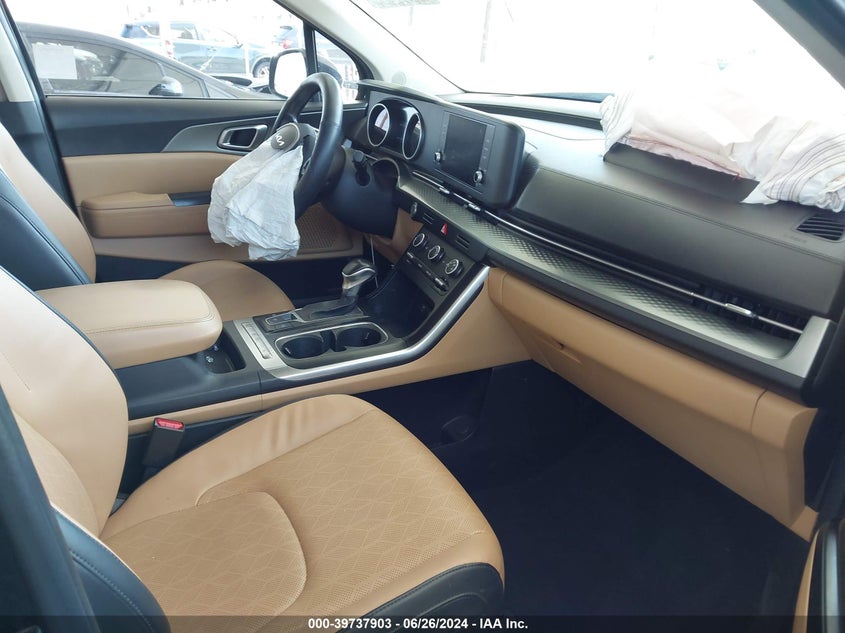 2022 Kia Carnival Mpv Lx Seat Package VIN: KNDNB4H35N6060673 Lot: 39737903