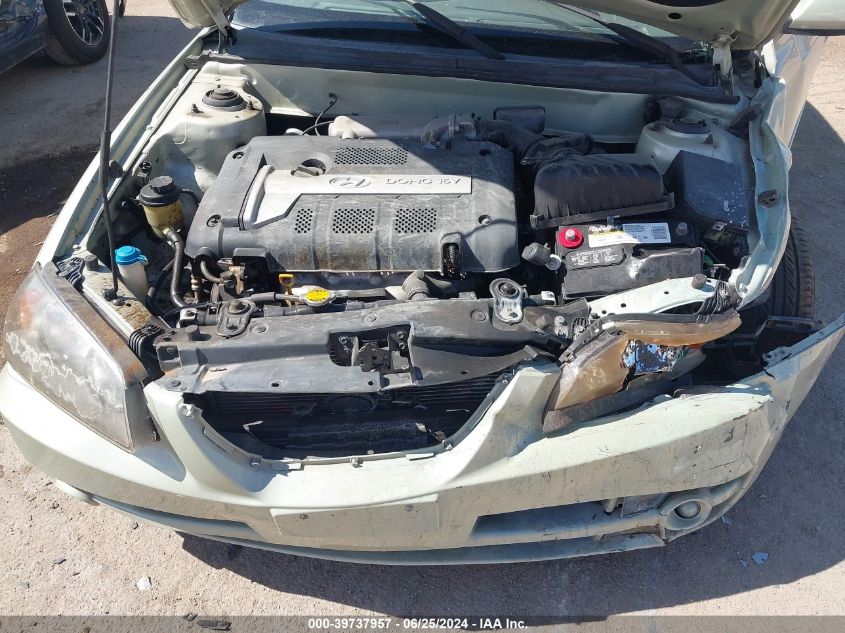 2004 Hyundai Elantra Gls/Gt VIN: KMHDN46D24U745752 Lot: 39737957