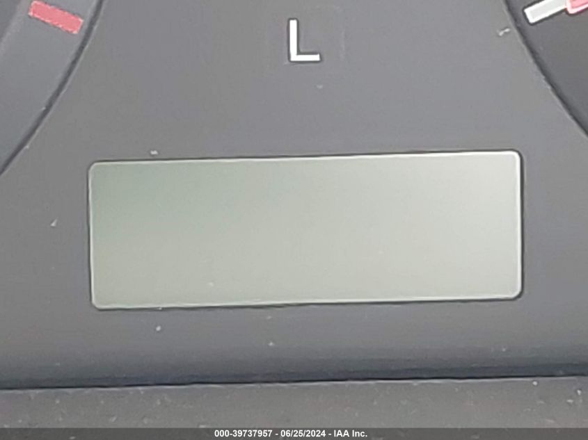 2004 Hyundai Elantra Gls/Gt VIN: KMHDN46D24U745752 Lot: 39737957