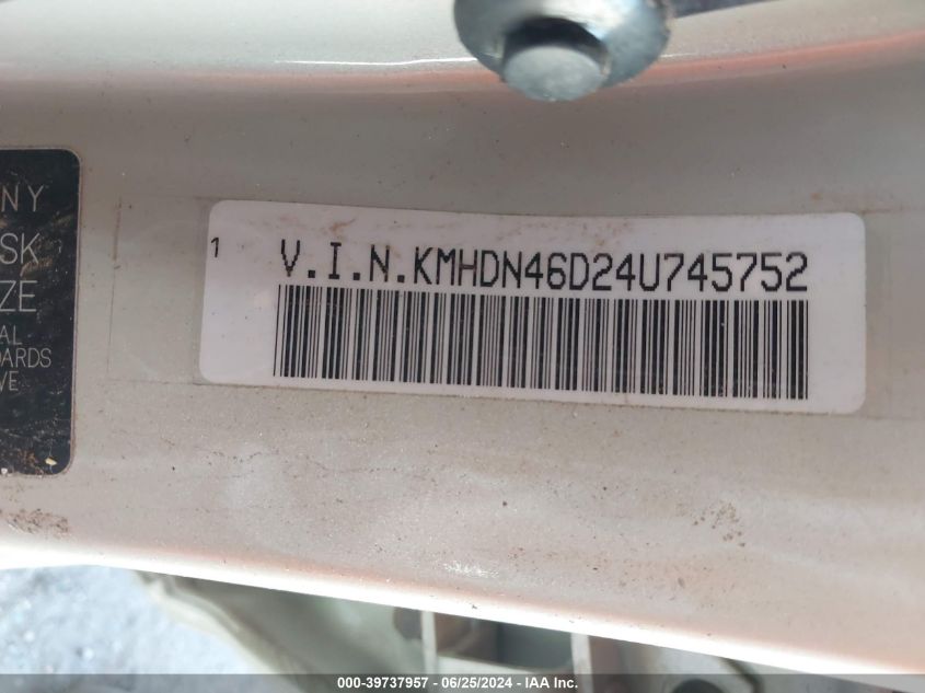 2004 Hyundai Elantra Gls/Gt VIN: KMHDN46D24U745752 Lot: 39737957