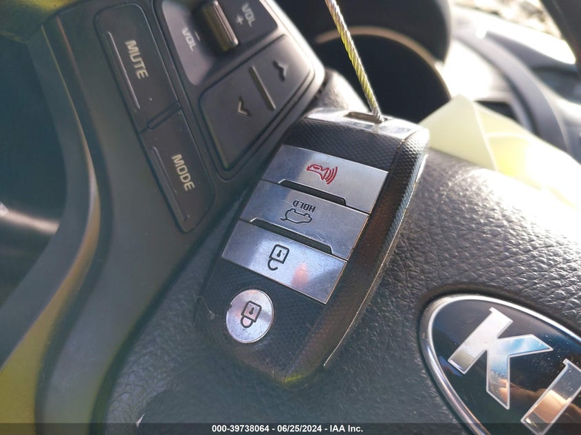 2014 Kia Sorento Limited V6 VIN: 5XYKW4A71EG510756 Lot: 39738064