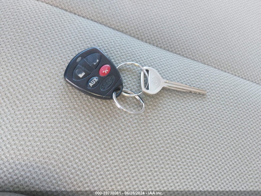 2011 Toyota Sienna Base V6 VIN: 5TDZK3DC0BS090645 Lot: 39738081