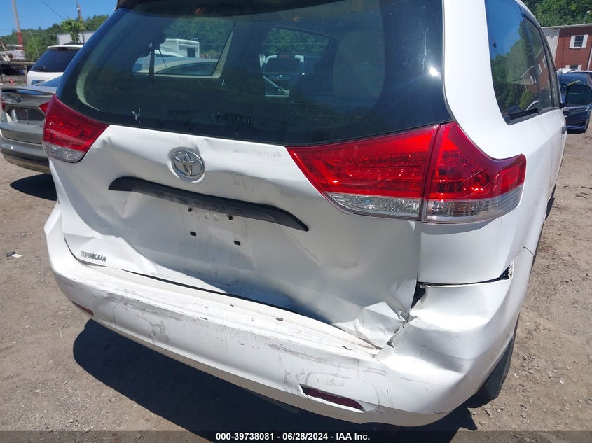 2011 Toyota Sienna Base V6 VIN: 5TDZK3DC0BS090645 Lot: 39738081