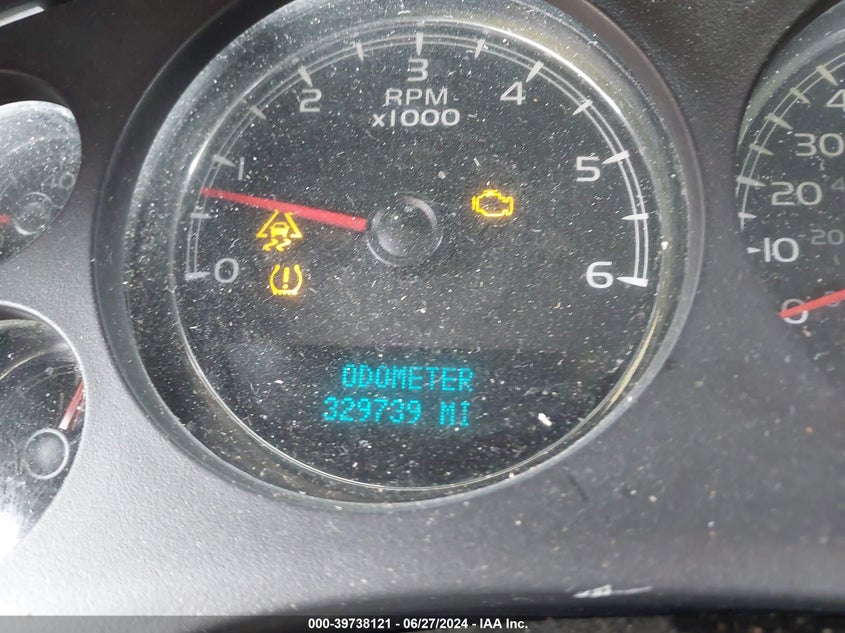 2007 Chevrolet Tahoe C1500 VIN: 1GNFC13C27R307177 Lot: 39738121