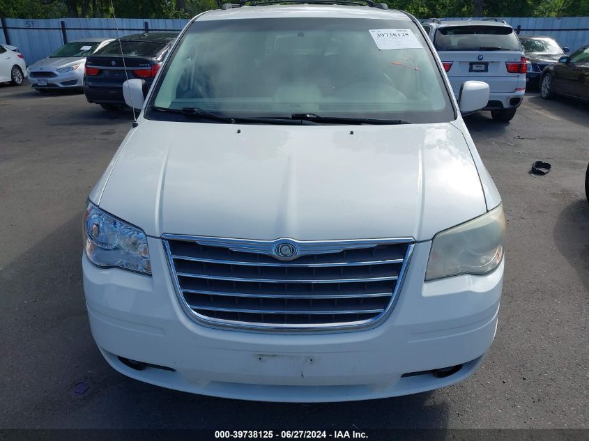 2010 Chrysler Town & Country Touring VIN: 2A4RR5D18AR221361 Lot: 39738125