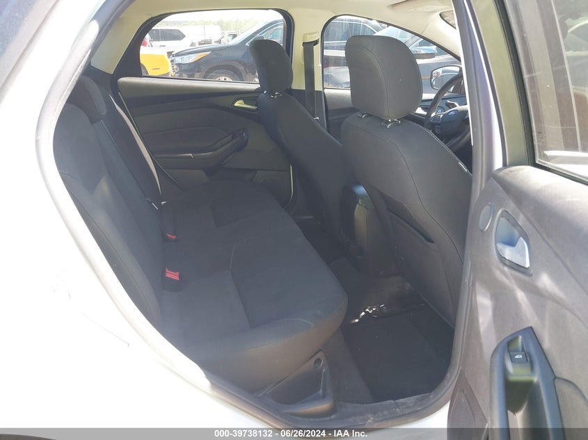 VIN 1FADP3H25HL265193 2017 FORD FOCUS SEL