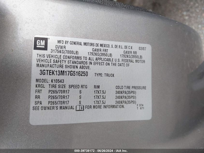 2007 GMC New Sierra K1500 VIN: 3GTEK13M17G516250 Lot: 39738172