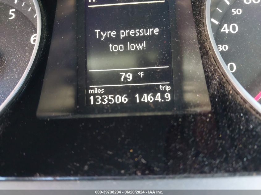 2010 Volkswagen Passat Komfort VIN: WVWJK7AN0AE067896 Lot: 39738204