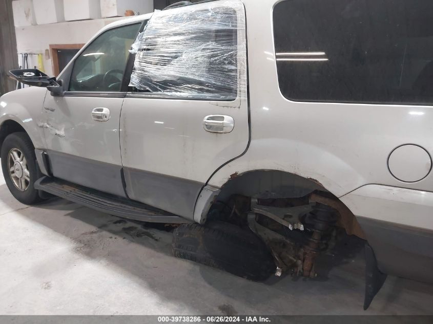 2004 Ford Expedition Xlt VIN: 1FMPU16L74LB32103 Lot: 39738286