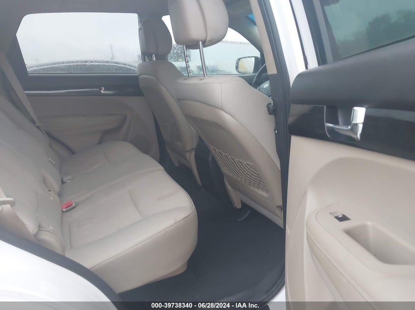 2011 Kia Sorento Lx VIN: 5XYKT3A12BG130920 Lot: 39738340